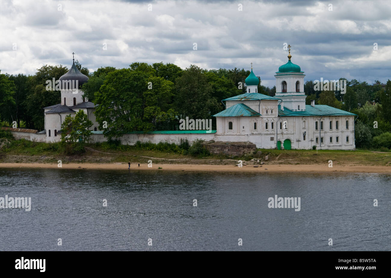 View on Mirozh monastery in Pskov over Velikaya river (Russia) Stock Photo