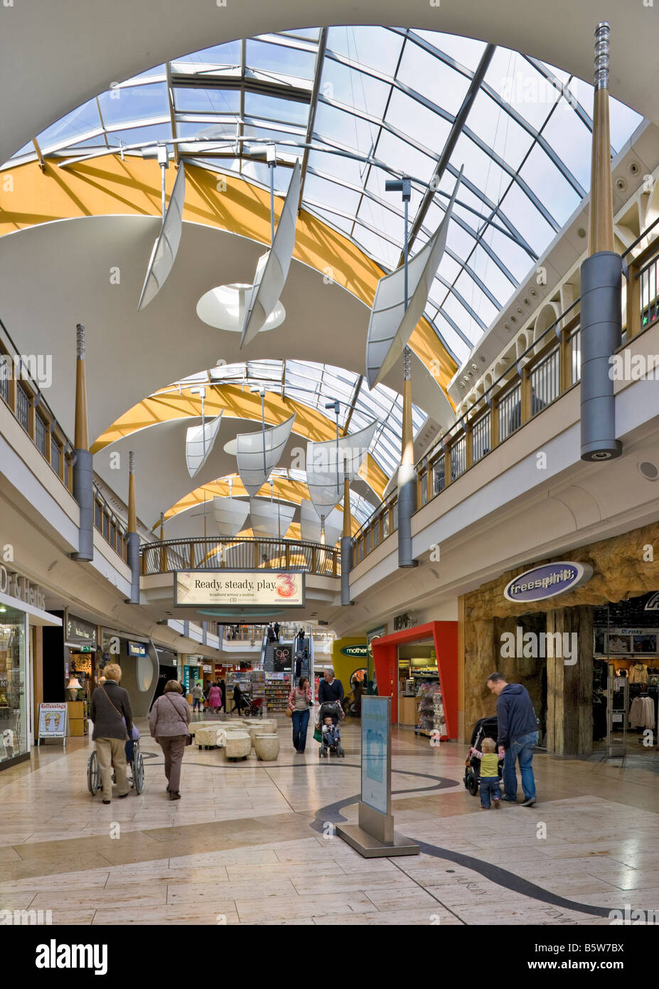 Bluewater mall in kent hires stock photography and images Alamy