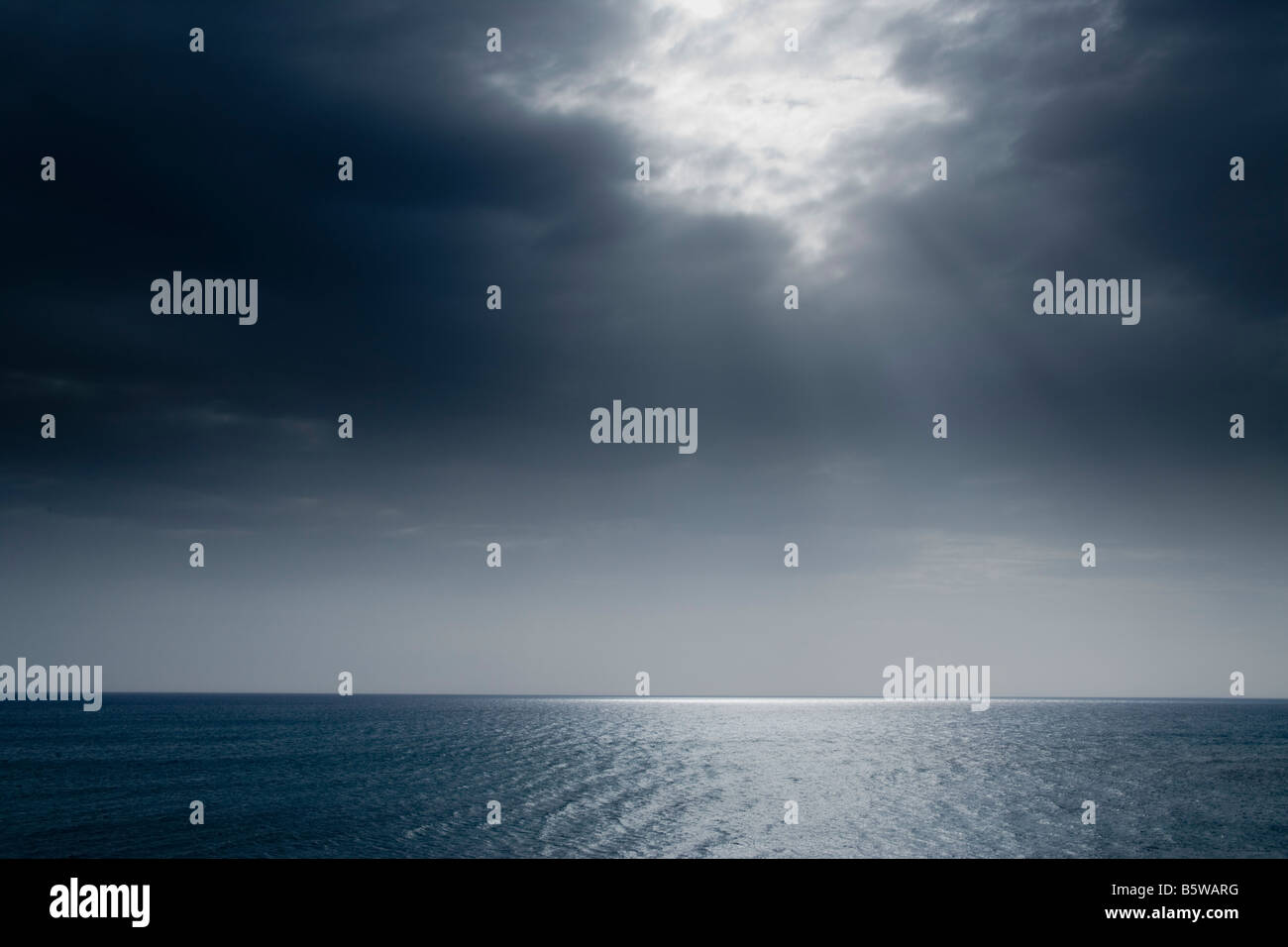 Stormy sky hi-res stock photography and images - Alamy