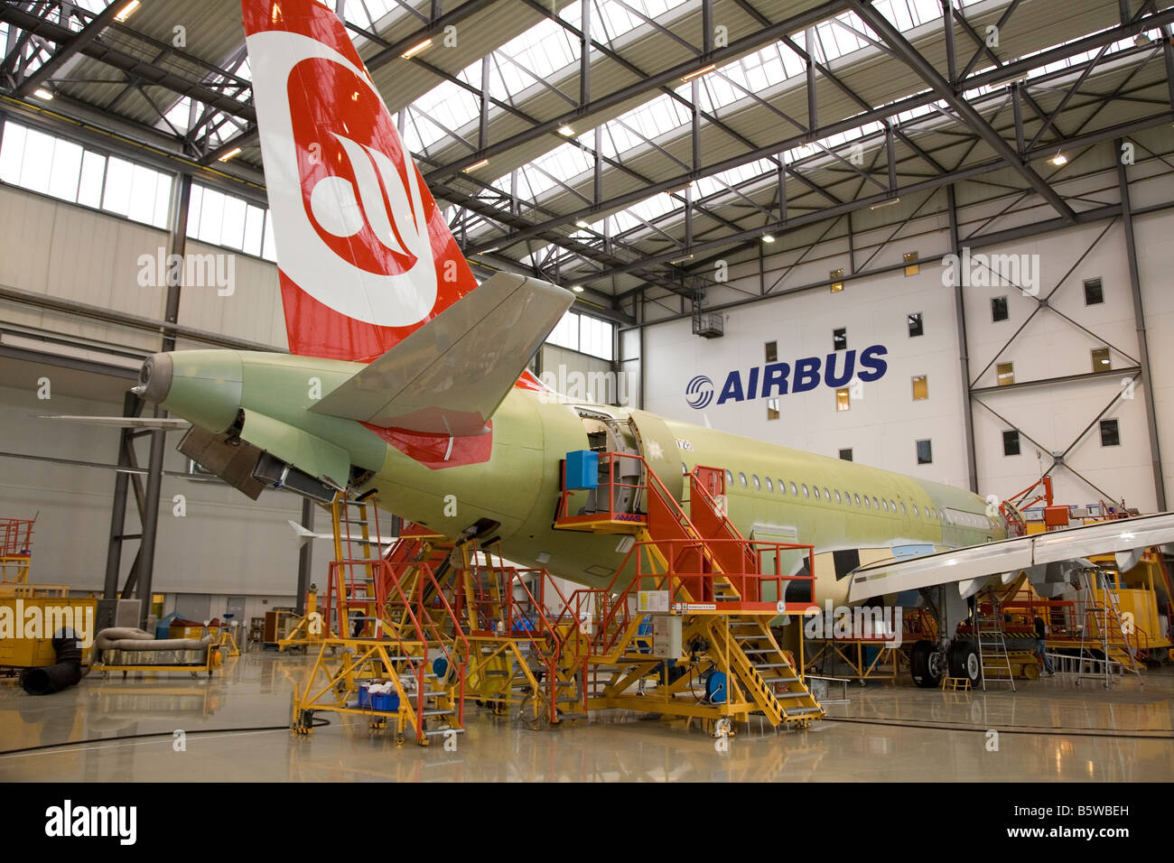 Aircraft constructed in plant in Hamburg, Stock Photo - Alamy