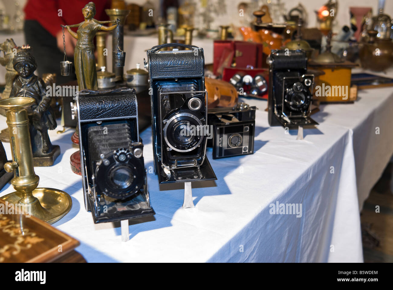 And old Betar camera and an old Welta camera at an antiques fair Stock Photo