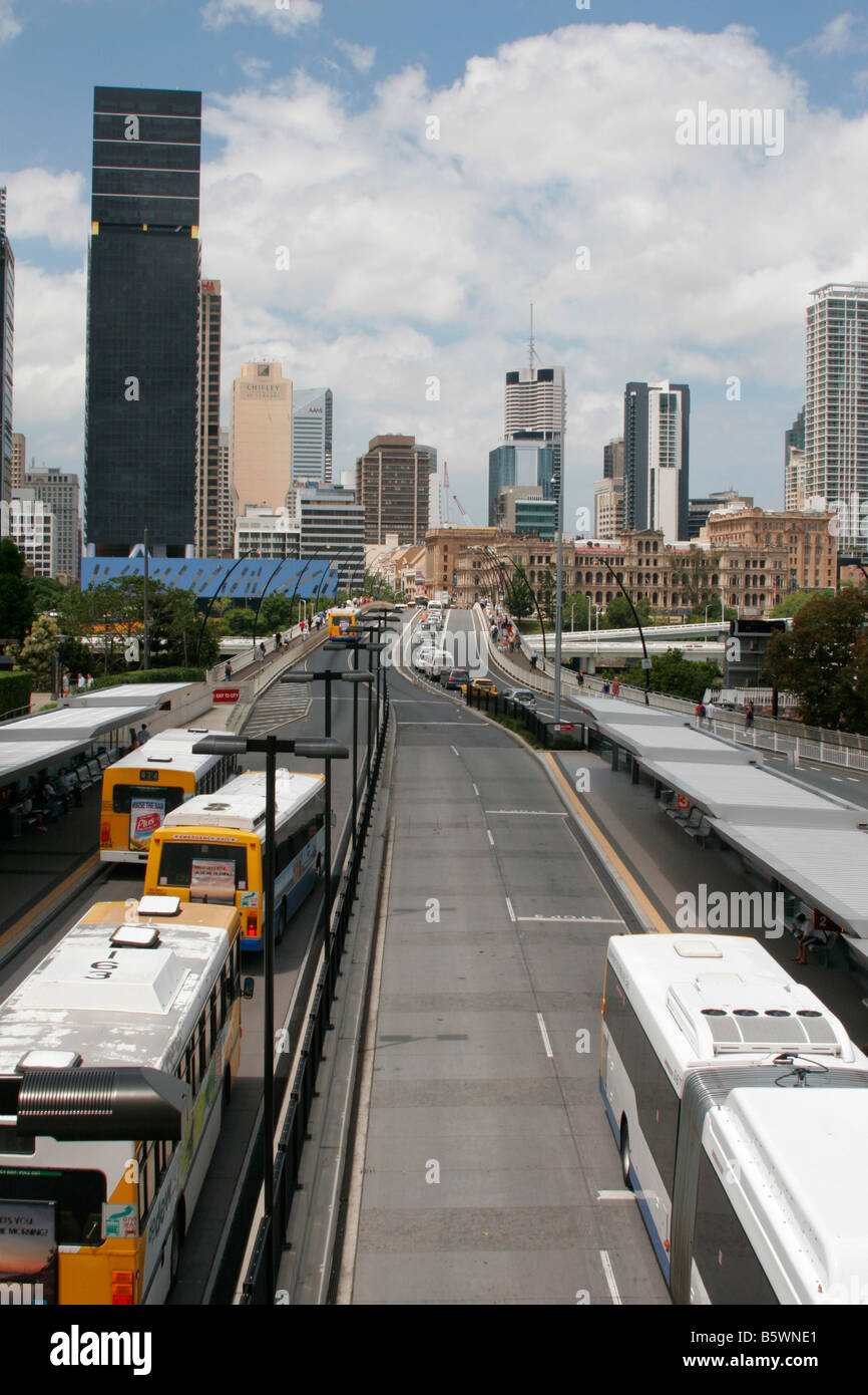 victoria bridge south east busway Stock Photo Alamy