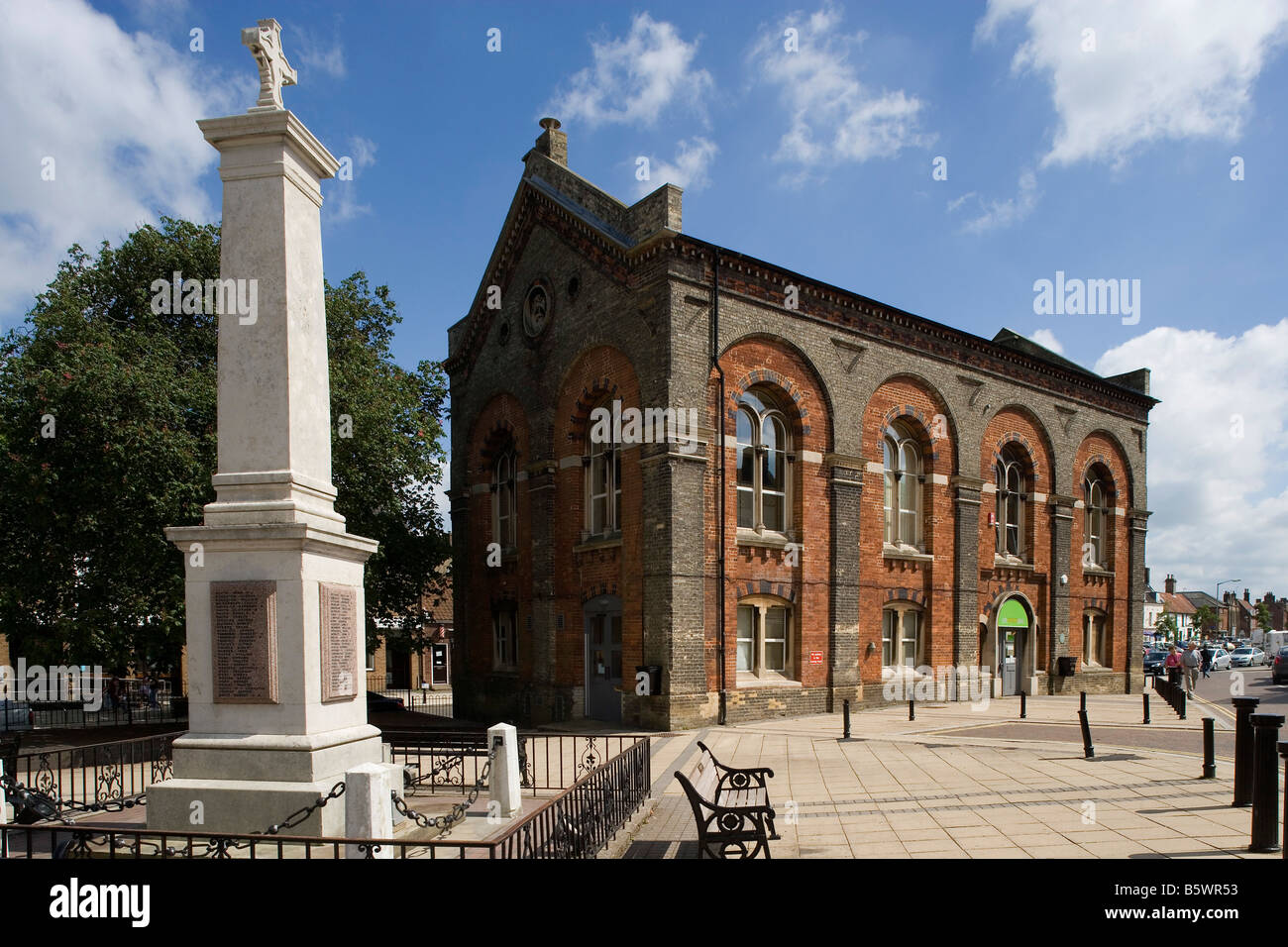 Swaffham Market Place Georgian buildings Norfolk UK Stock Photo - Alamy
