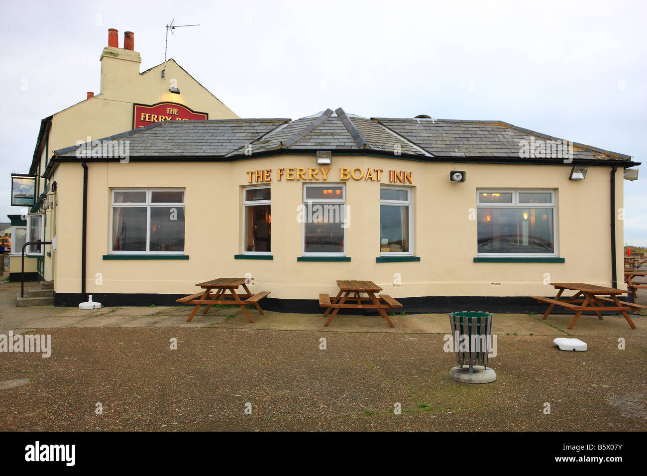 The Ferry Boat Inn on Hayling Island Stock Photo