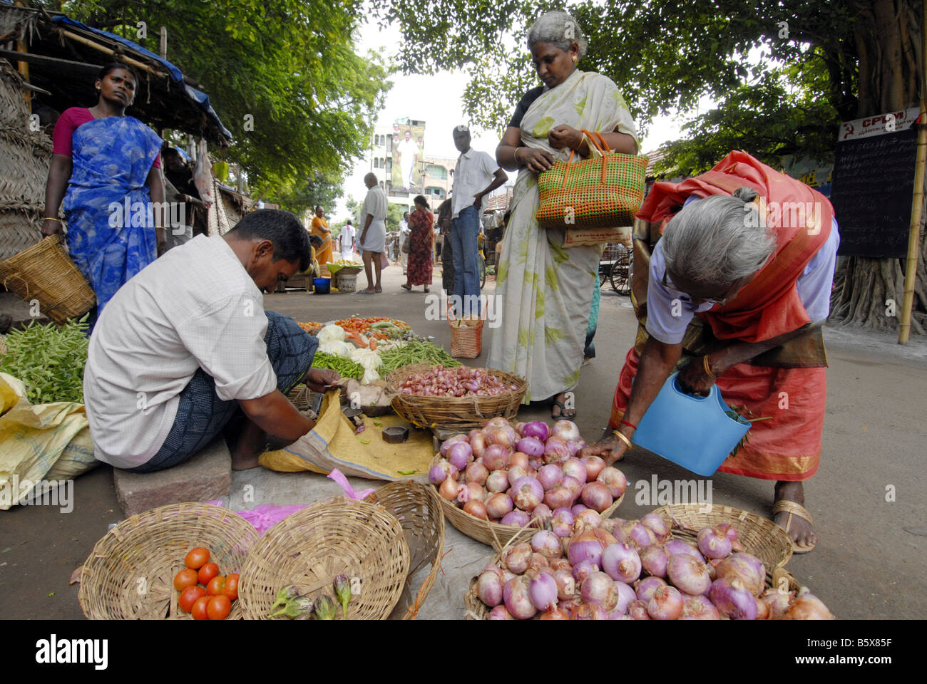 A MARKET IN MADURAI TAMILNADU Stock Photo Alamy