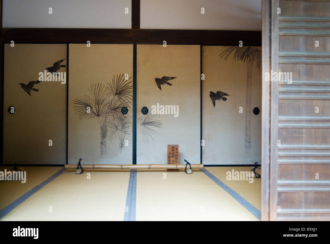 Sliding Door Stock Photos Sliding Door Stock Images Page 3 Alamy