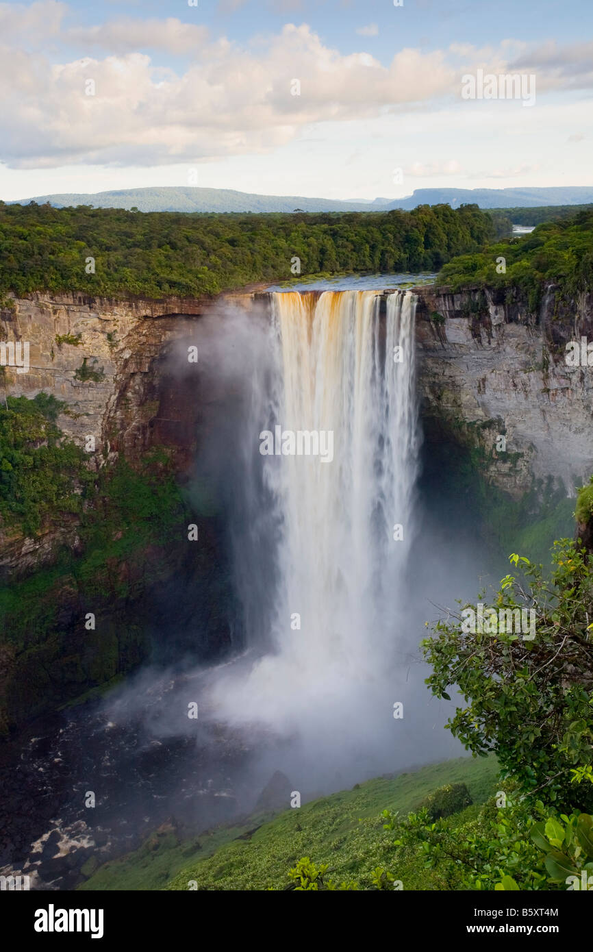 KAIETEUR WATERFALL, the second highest single drop waterfall in South America, Potaro river, Guyana. Stock Photo