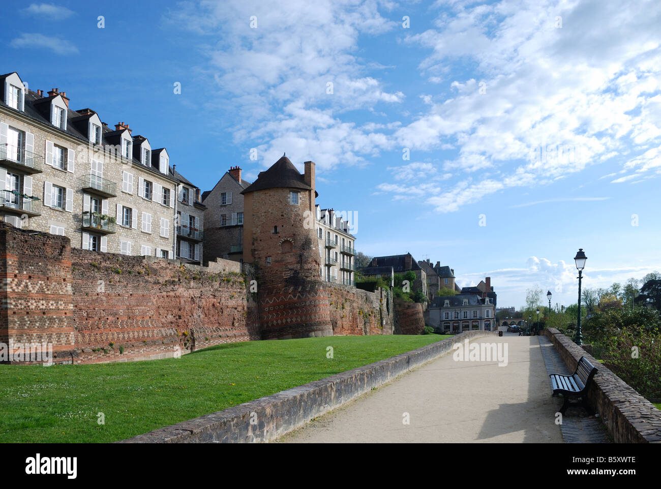 Ancient Roman wall in the modern Le Mans Stock Photo