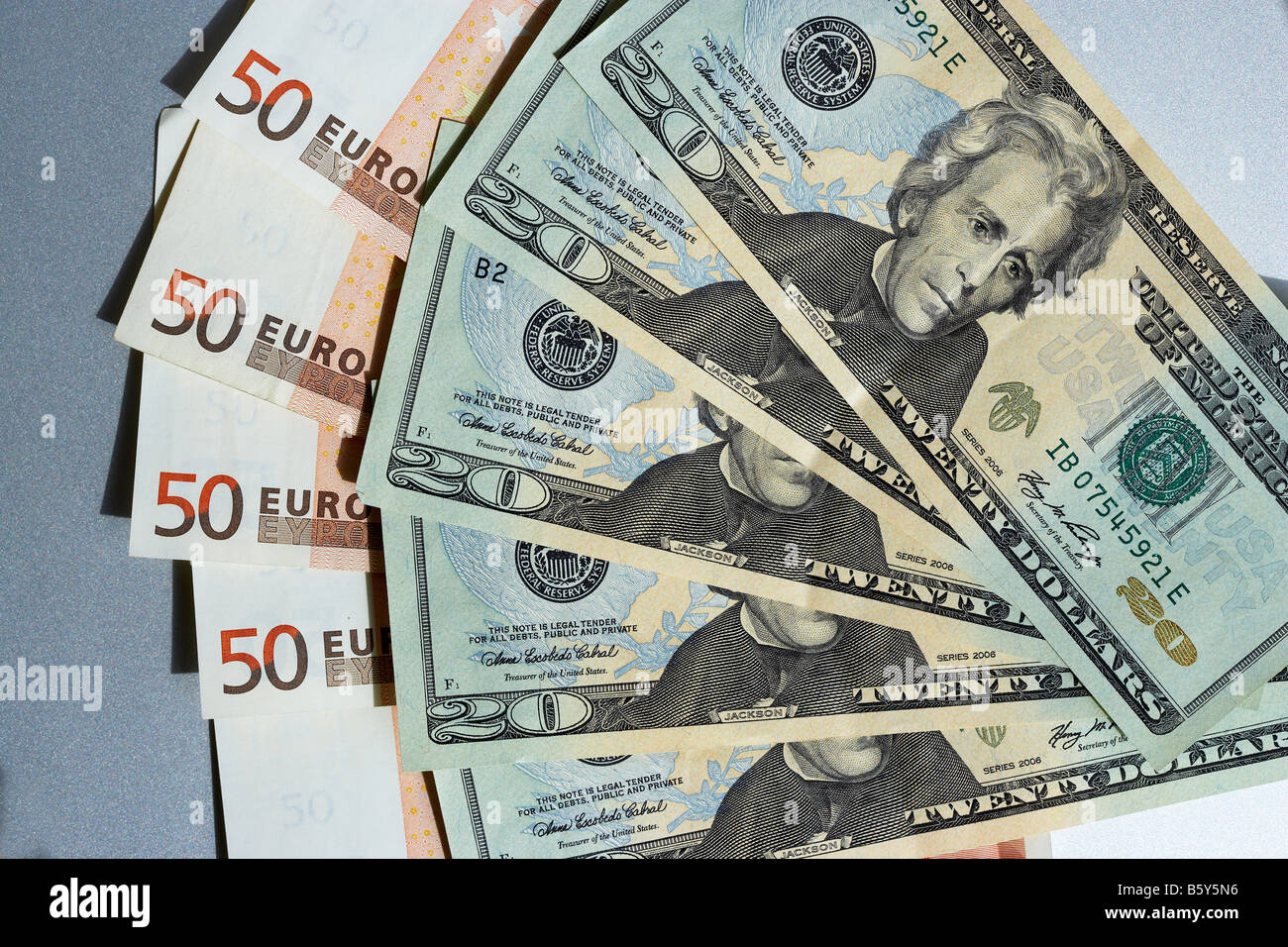 Us dollars euros hi-res stock photography and images - Alamy