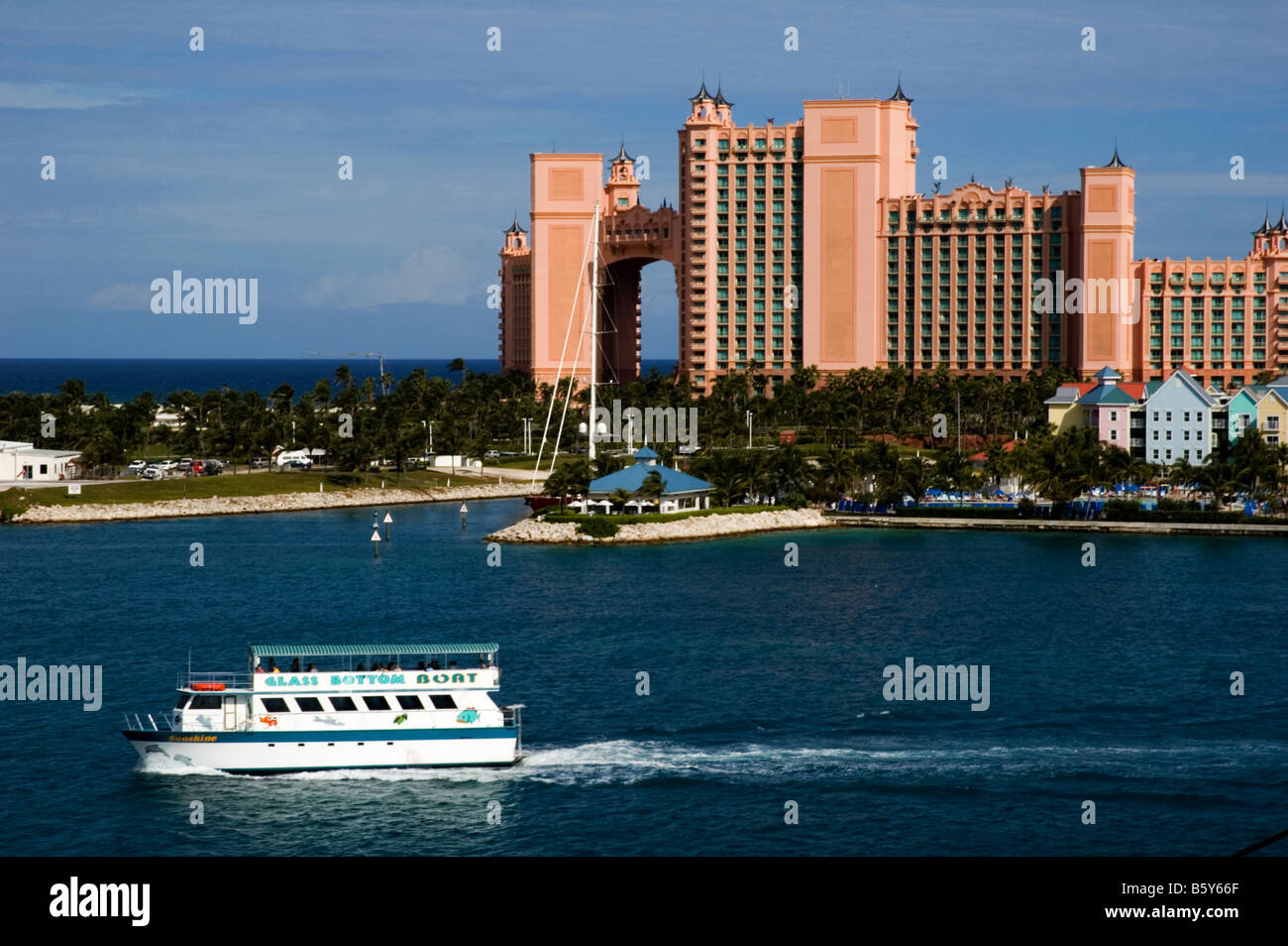 Glass bottom boat in front of Atlantis Hotel, Nassau Harbour, Nassau