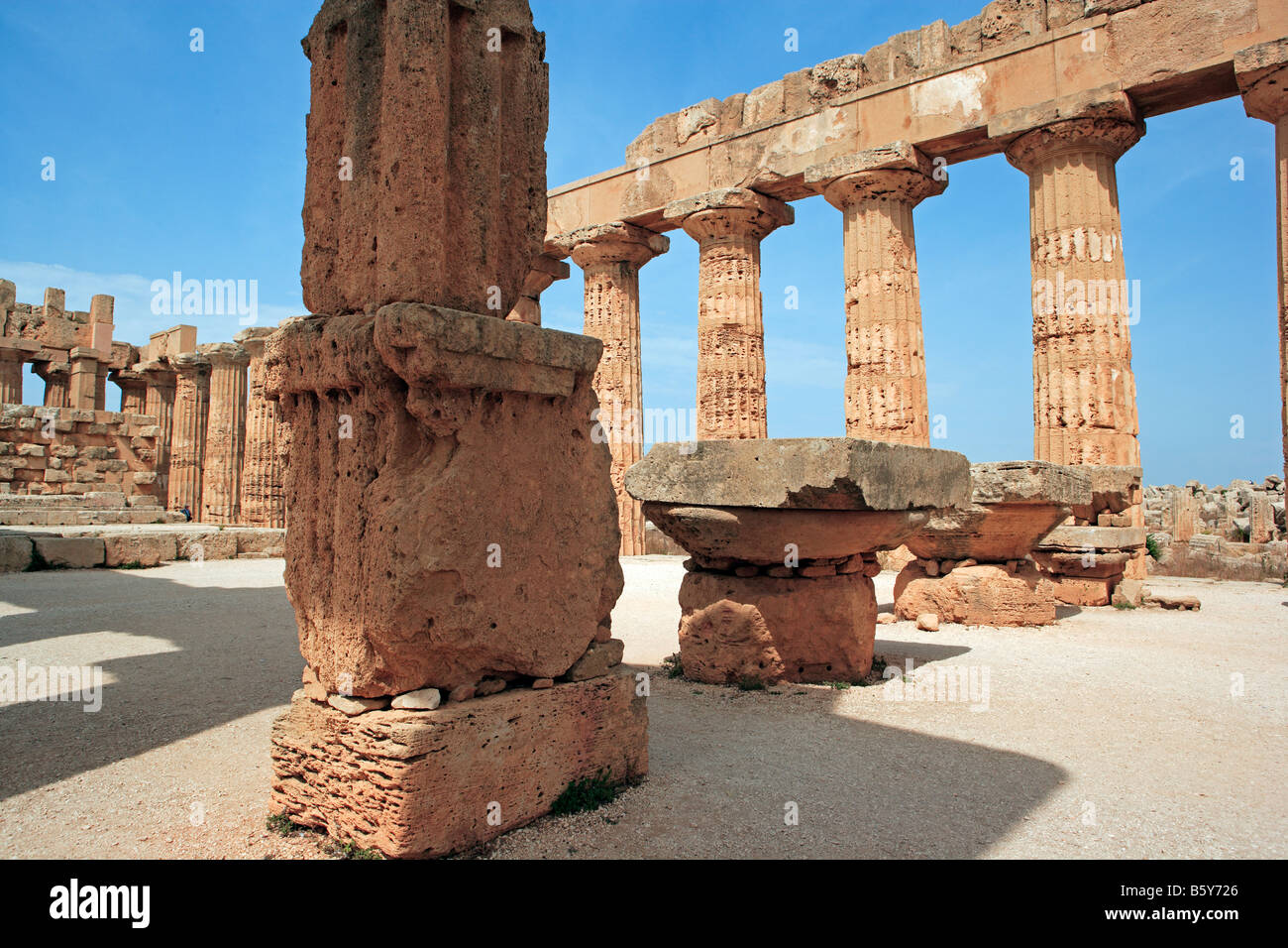 Greek hera temple selinunte hi-res stock photography and images - Alamy