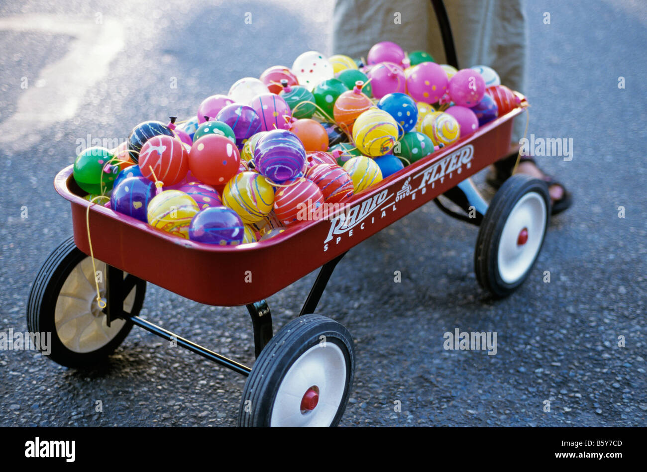 Red wagon ball cheap
