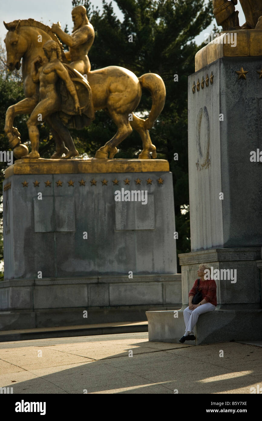 Sculpture, called Valor (artist Leo Friedlander) at the entrance to the Memorial Bridge in Washington DC Stock Photo