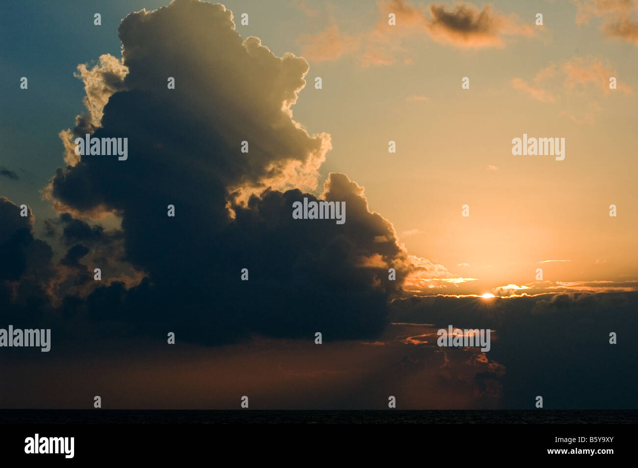 Sunrise, Nassau Harbour, Nassau, Bahamas Stock Photo - Alamy