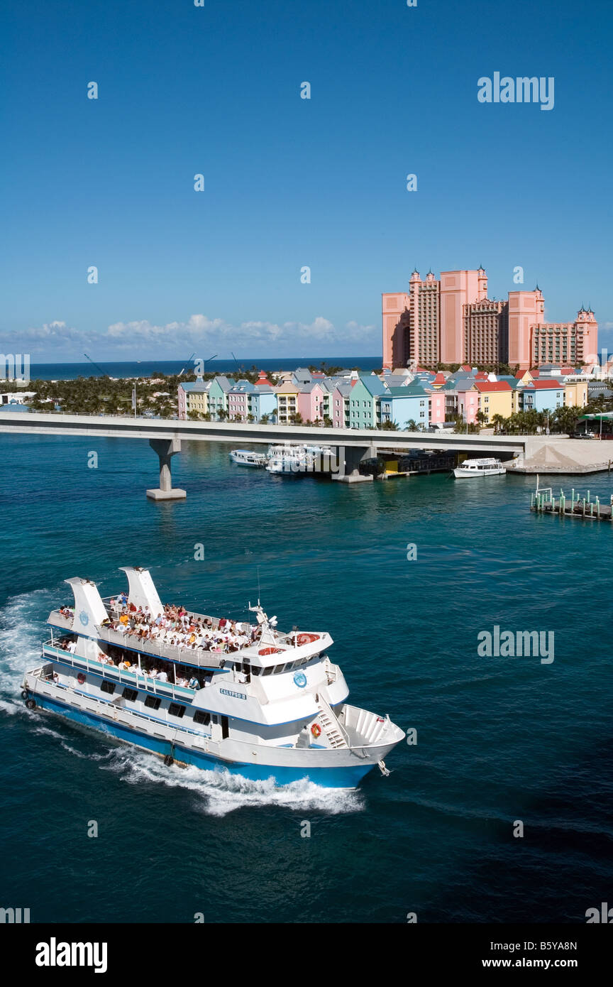 Overhead shot of ferry boat in Nassau harbour with Atlantis resort in