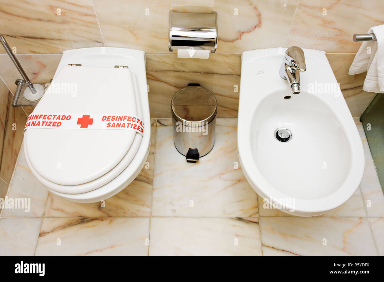 Hotel toilet sign hires stock photography and images Alamy