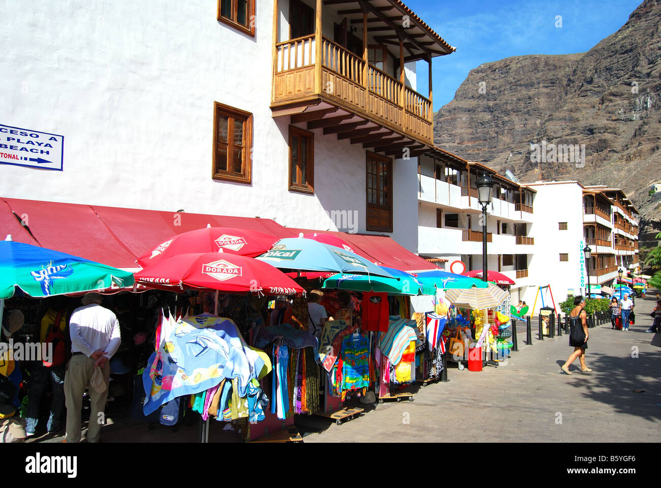 Shops and restaurants, Los Gigantes Marina, Santiago del Teide