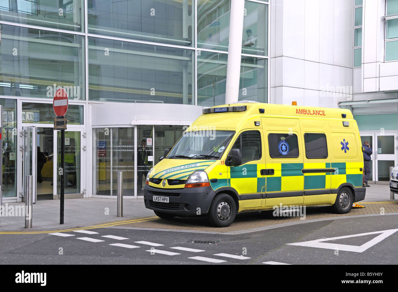 Ambulance at rear of University College London Hospital UCH  England UK Stock Photo
