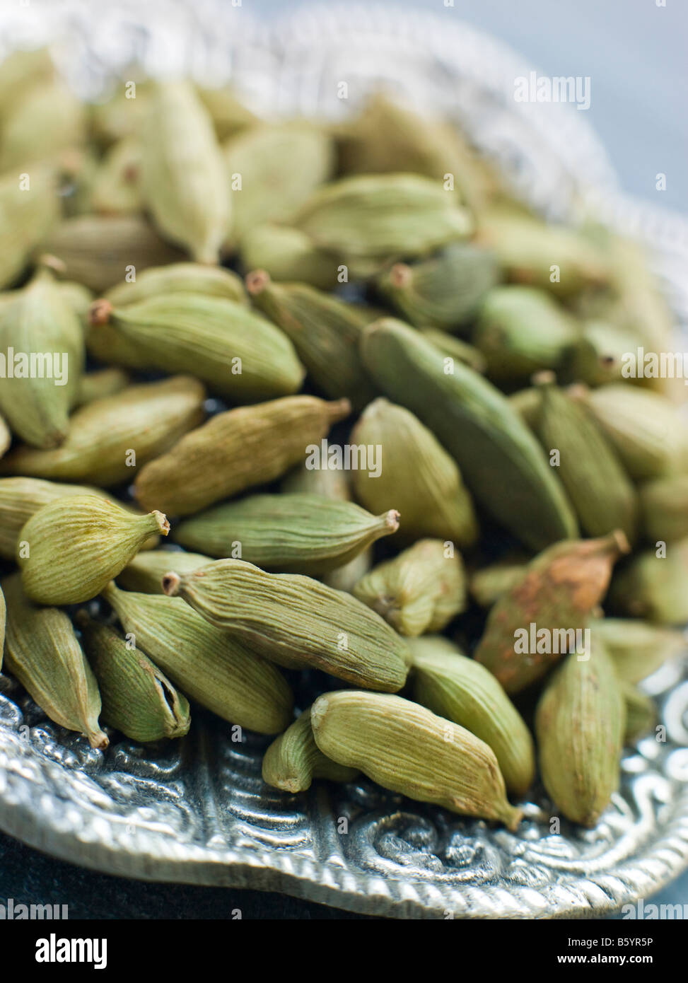 Dish of Green Cardamom Pods Stock Photo Alamy