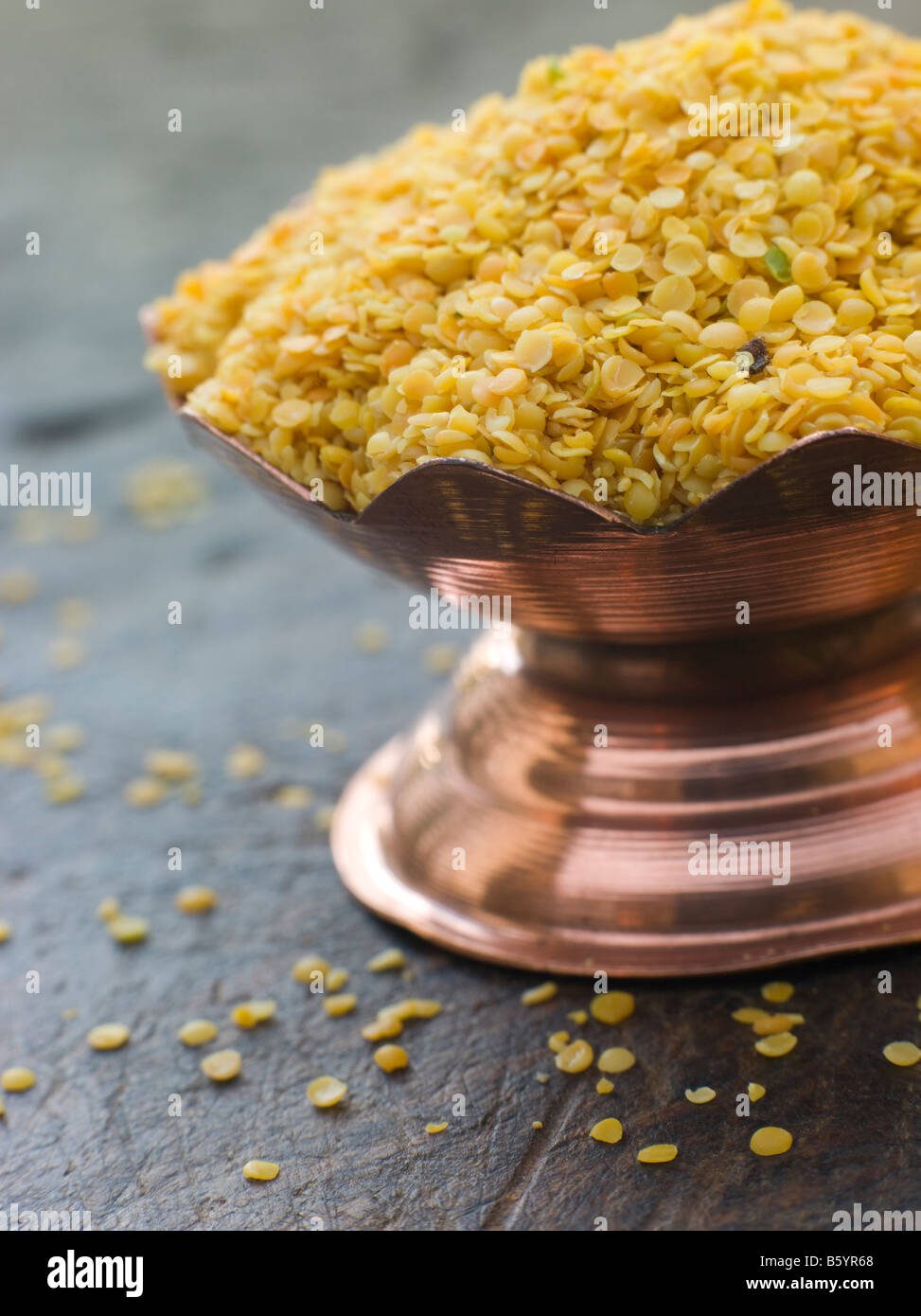 Dish of Yellow Mustard Seeds Stock Photo Alamy