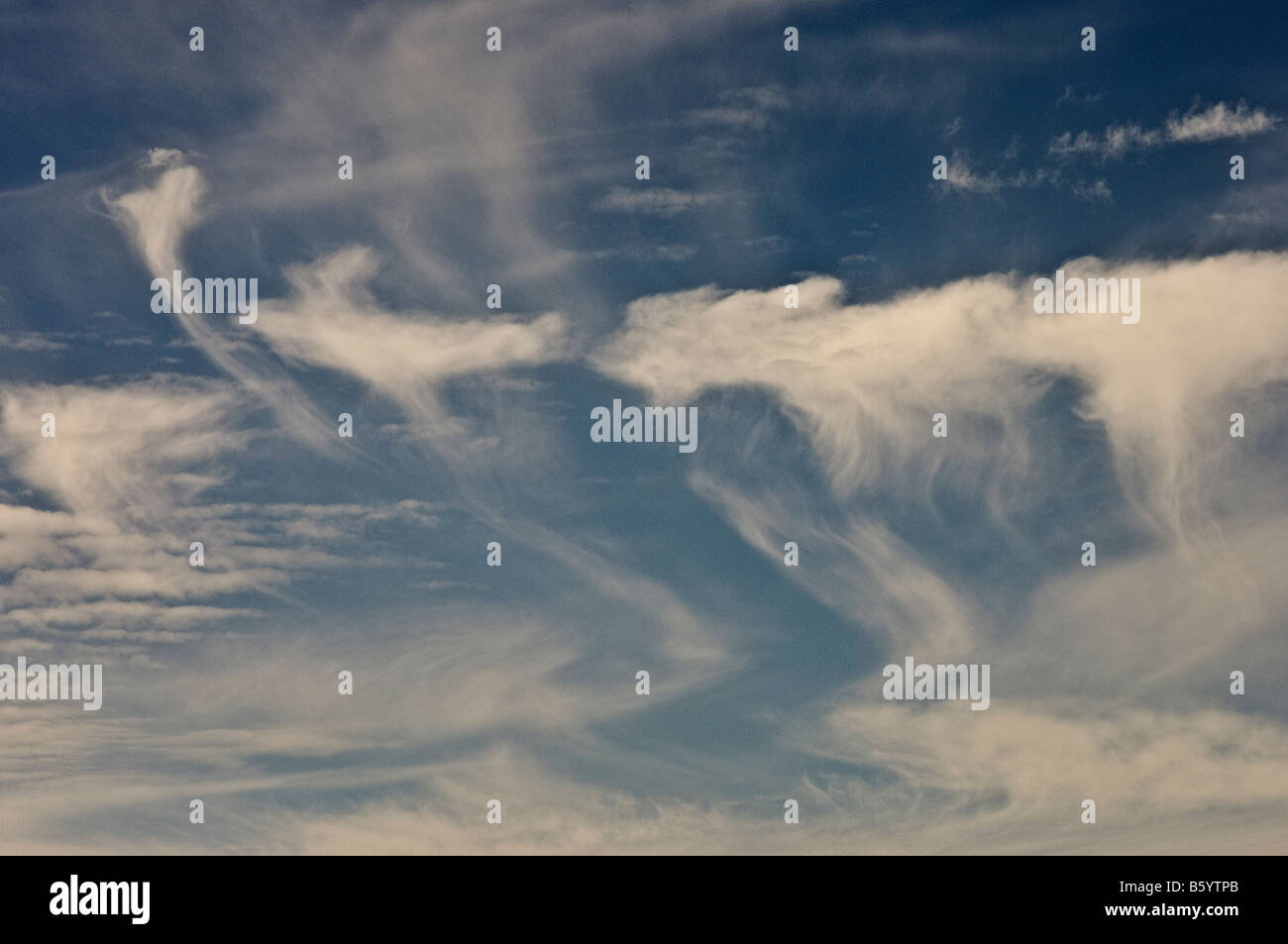 Clouds. (Altocumulus Castelanus Stock Photo - Alamy, image size:1300x953