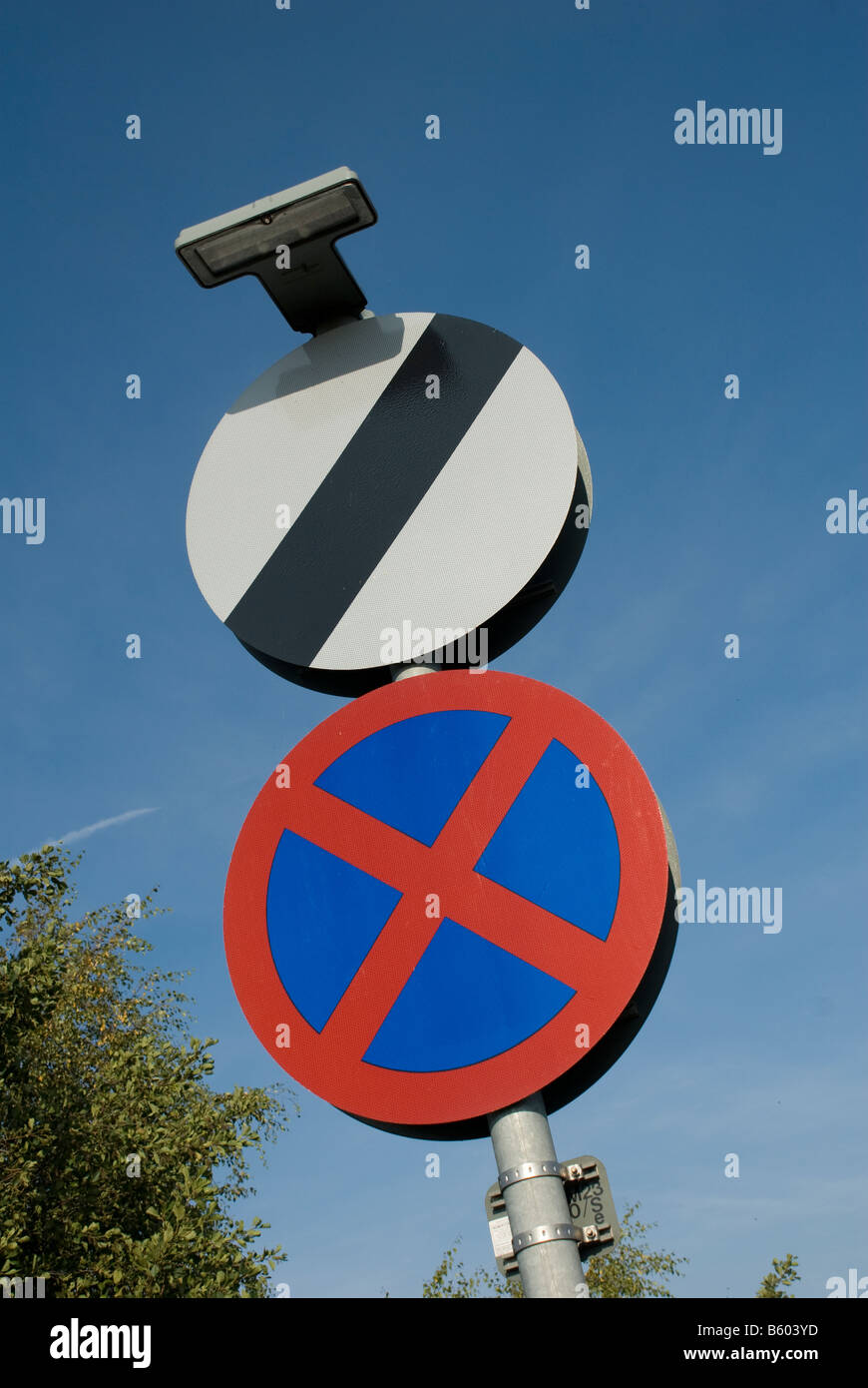 File Singapore Road Signs Regulatory Sign National Speed 42 OFF