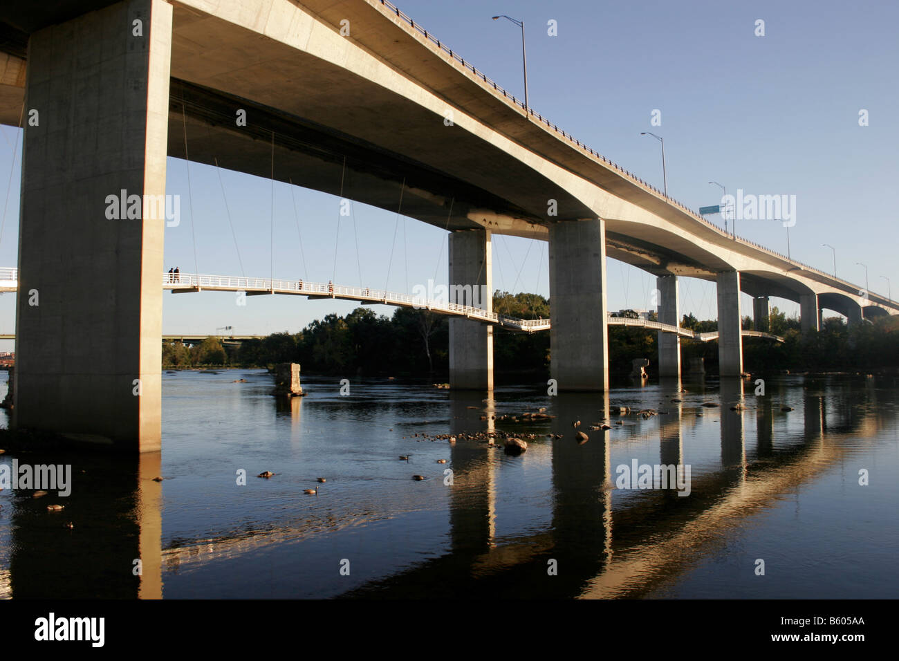 Robert e lee memorial bridge hires stock photography and images Alamy
