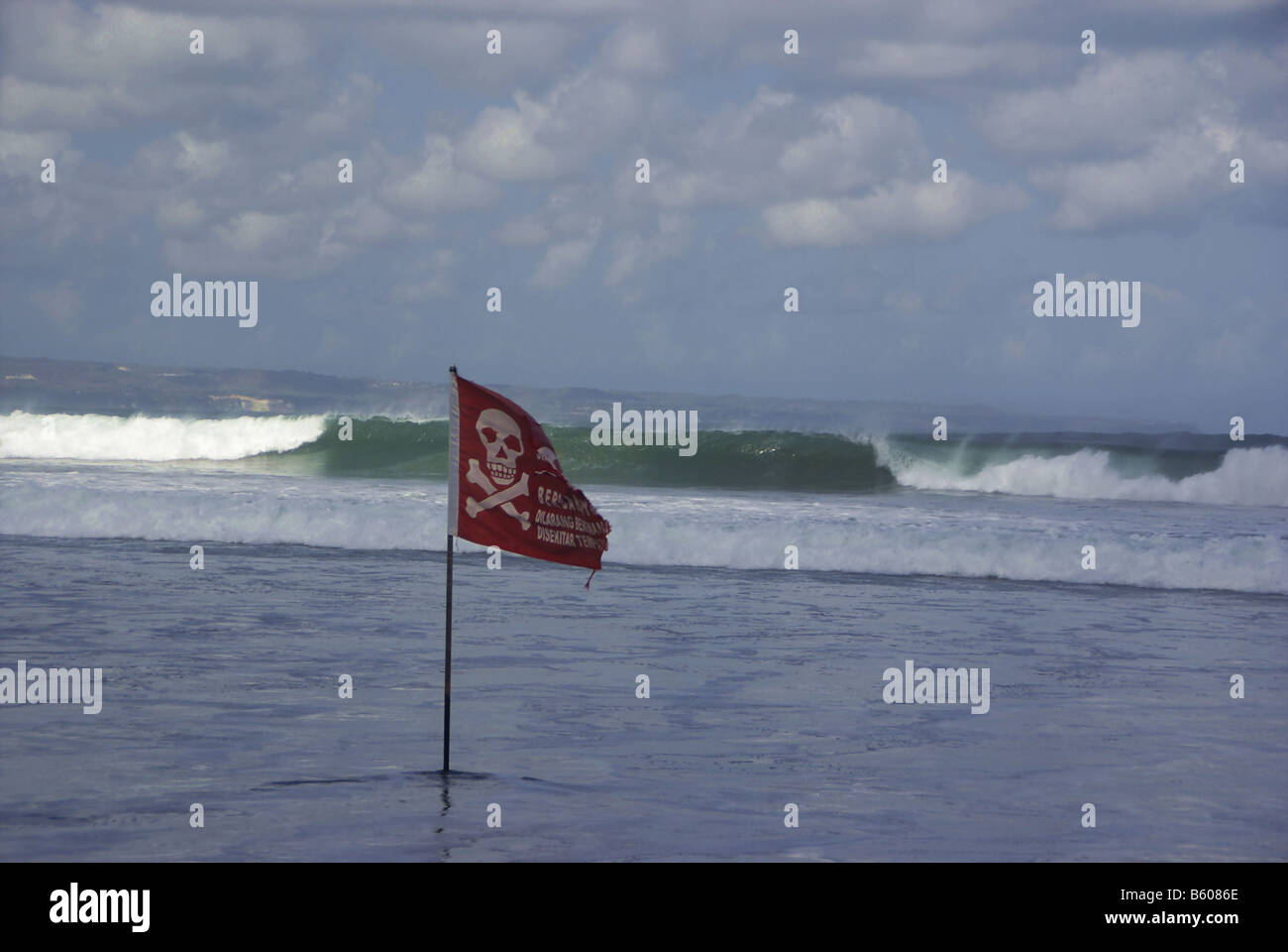 Dangerous swimming warning at Kuta beach Stock Photo Alamy