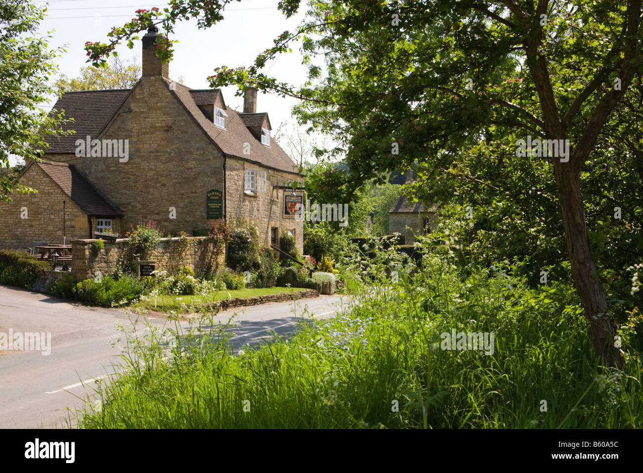 The Bakers Arms public house in the Cotswold village of Broad Campden, Gloucestershire Stock Photo