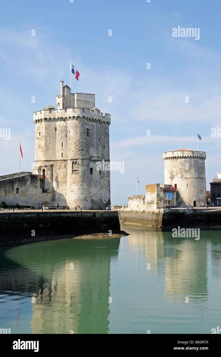 Tour Saint Nicolas and Tour de la Chaine, towers, harbour, La Rochelle, Poitou Charentes, France, Europe Stock Photo