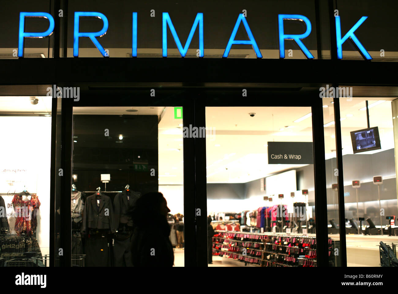 Primark clothing hi-res stock photography and images - Alamy