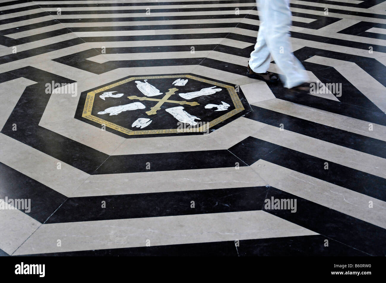 Person, feet, walking, the labyrinth, centre, floor, ornament, Notre Dame Cathedral, Amiens, Picardie, France, Europe Stock Photo