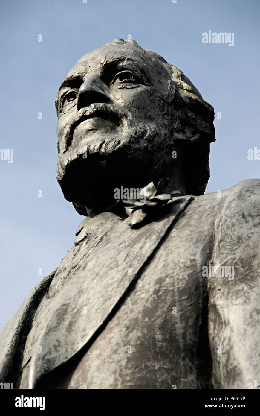 the royal doulton statue in burslem stoke on trent Stock Photo