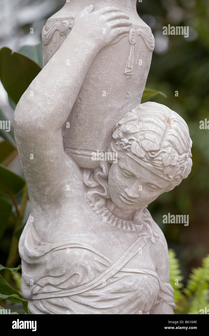 Garden figure hi-res stock photography and images - Alamy