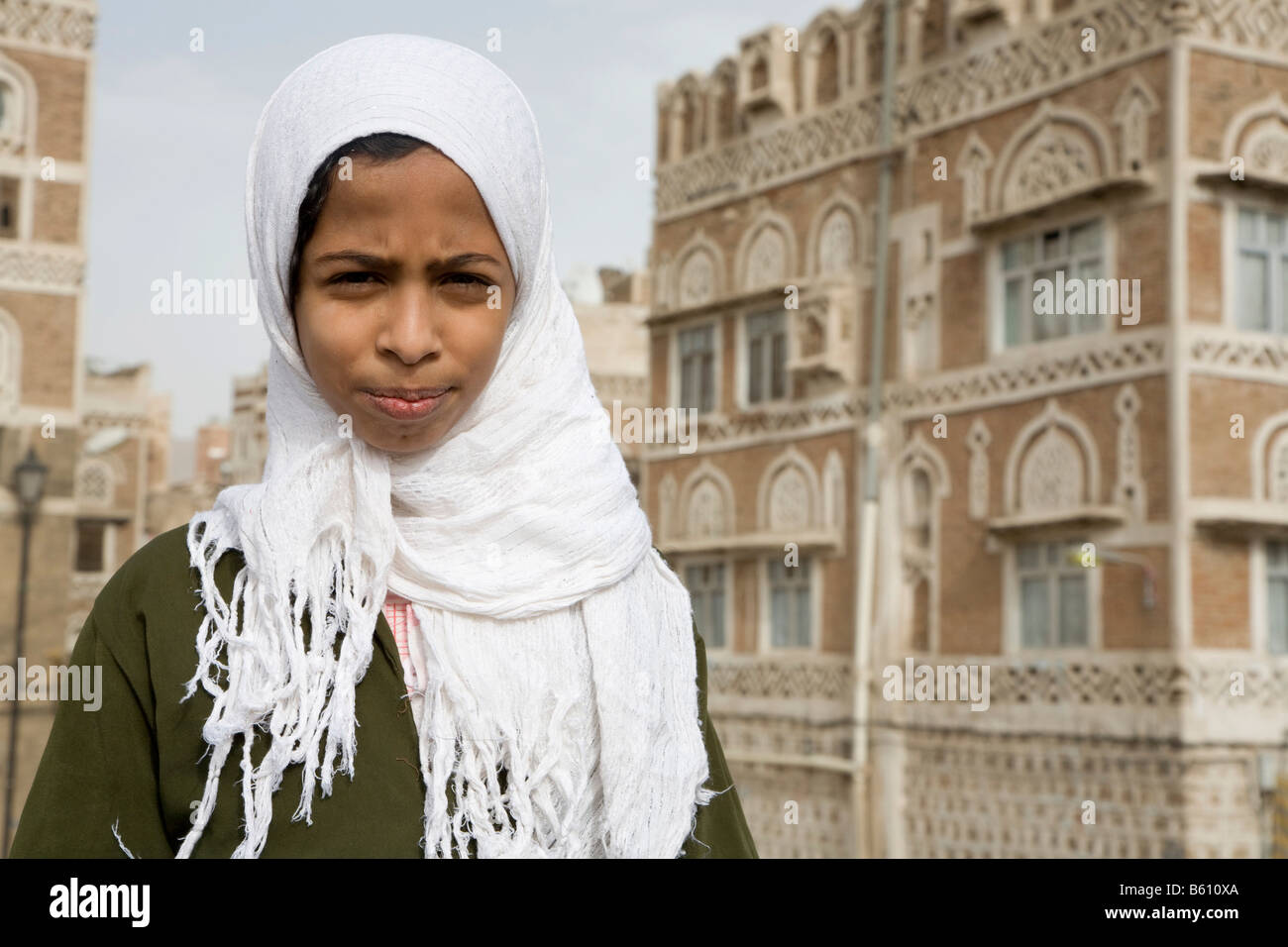 Girl between 10 and 15 years old, Sana, Yemen, Middle East Stock Photo