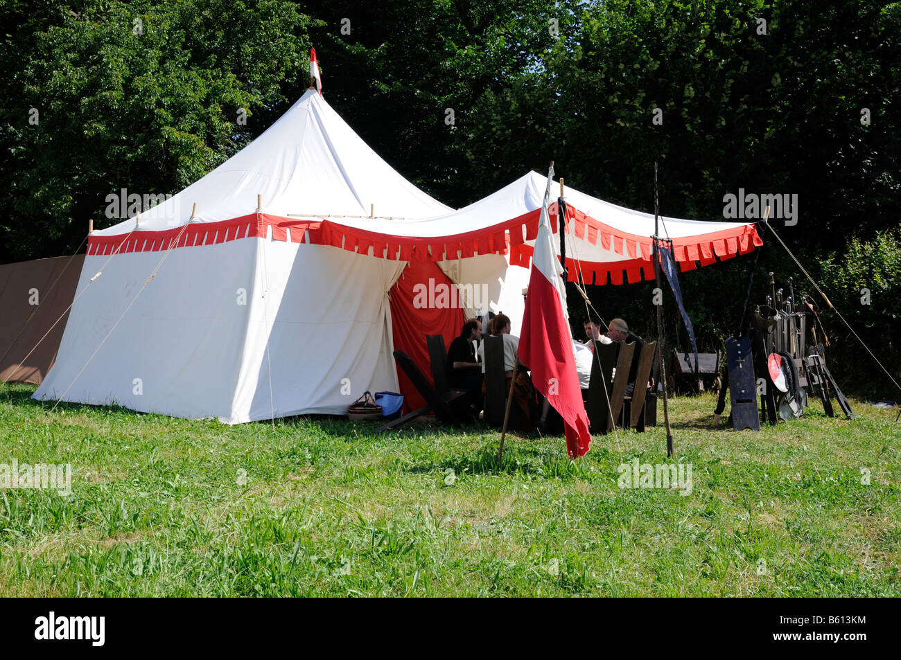 Knight's banquet, tents in a military camp, arms, weaponry, market, Waescherburg Castle, Waeschenbeuren, Baden-Wuerttemberg Stock Photo