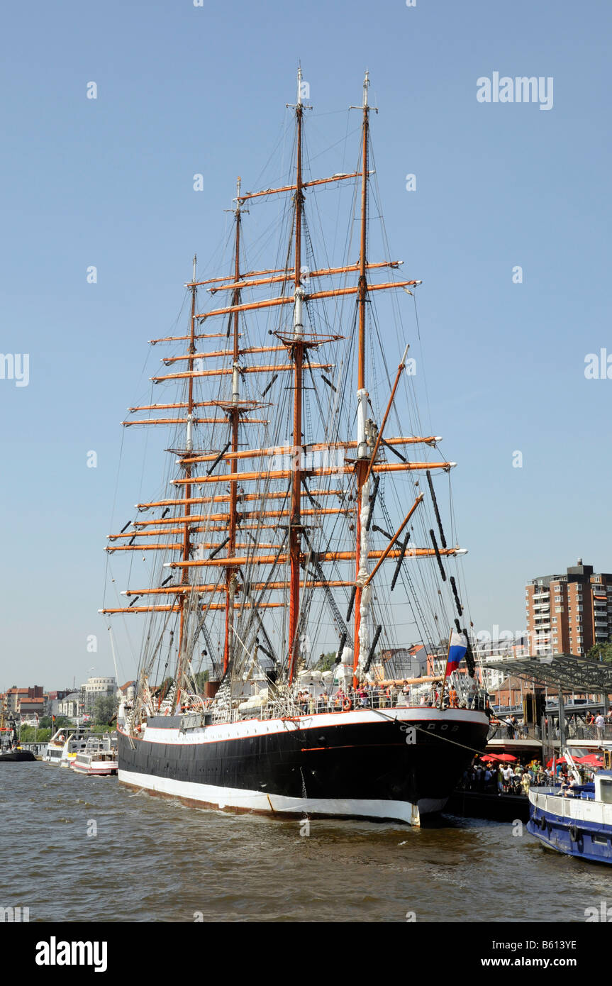 Sedov, the largest sailing ship in the world, view of the stern in