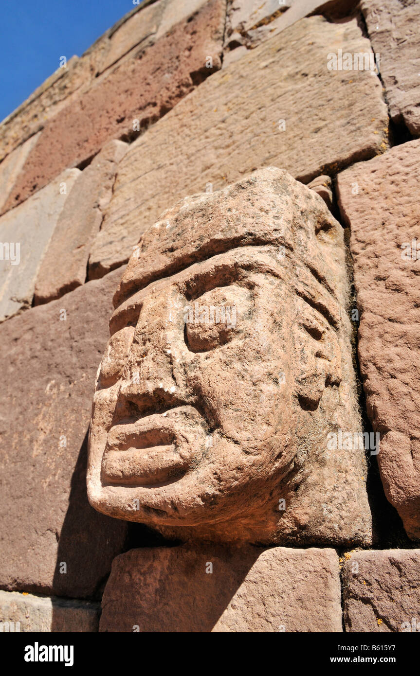 Stone head in Tihuanaku, UNESCO World Heritage Site, La Paz, Bolivia, South America Stock Photo