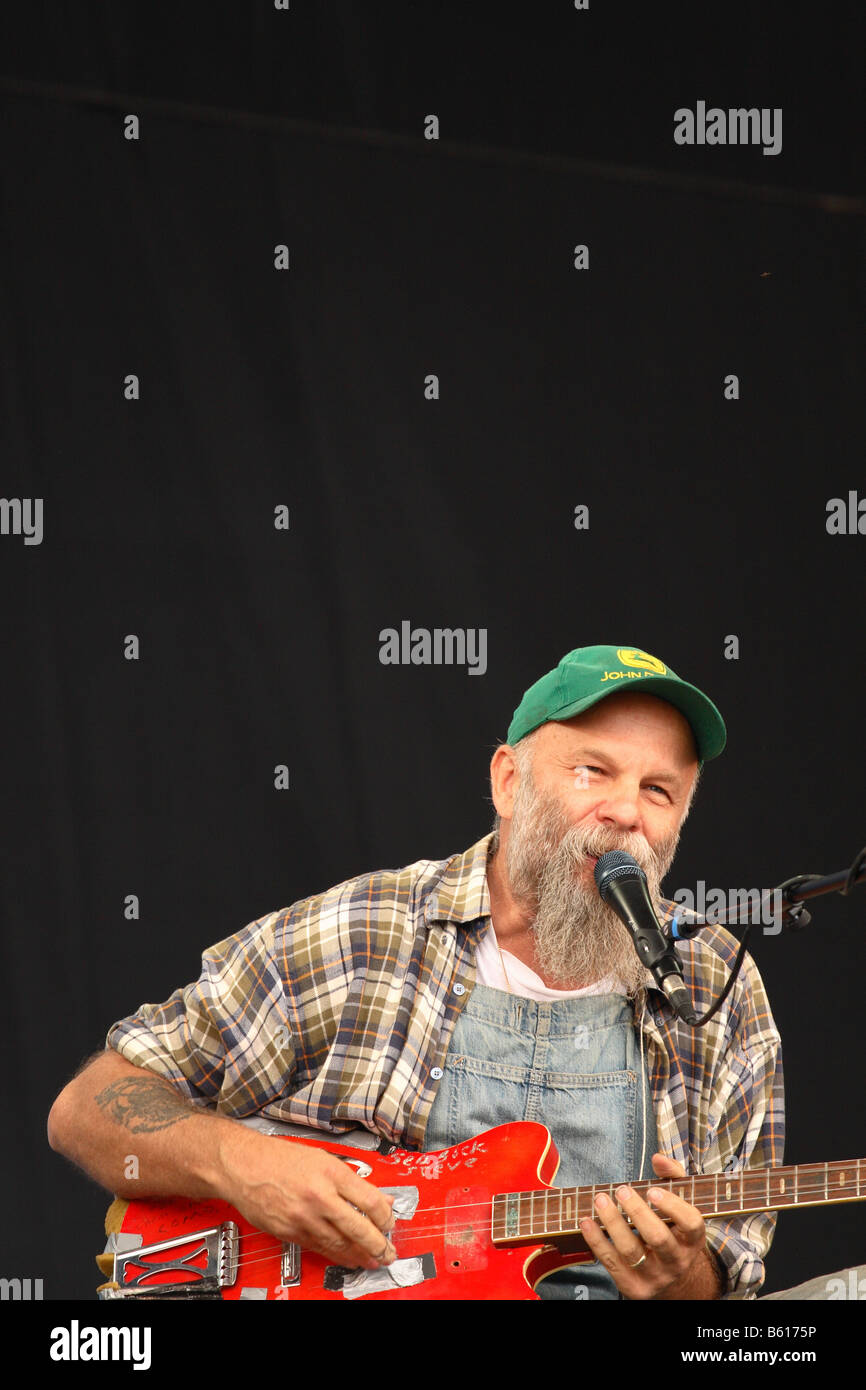 Seasick Steve American singer songwriter performing live at Glastonbury Festival June 2008 Stock Photo