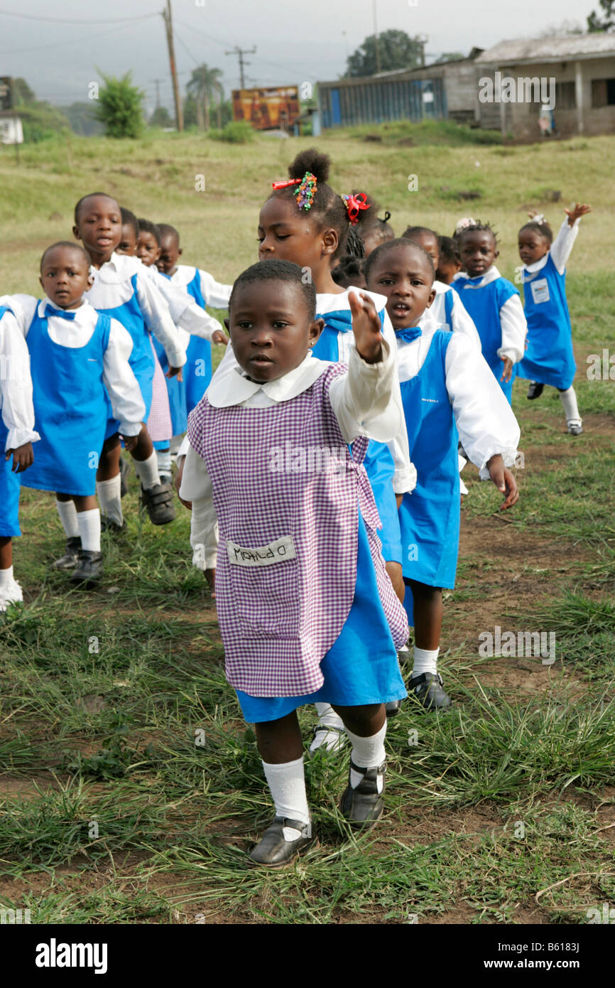 African pupils wearing uniforms hi-res stock photography and images - Alamy