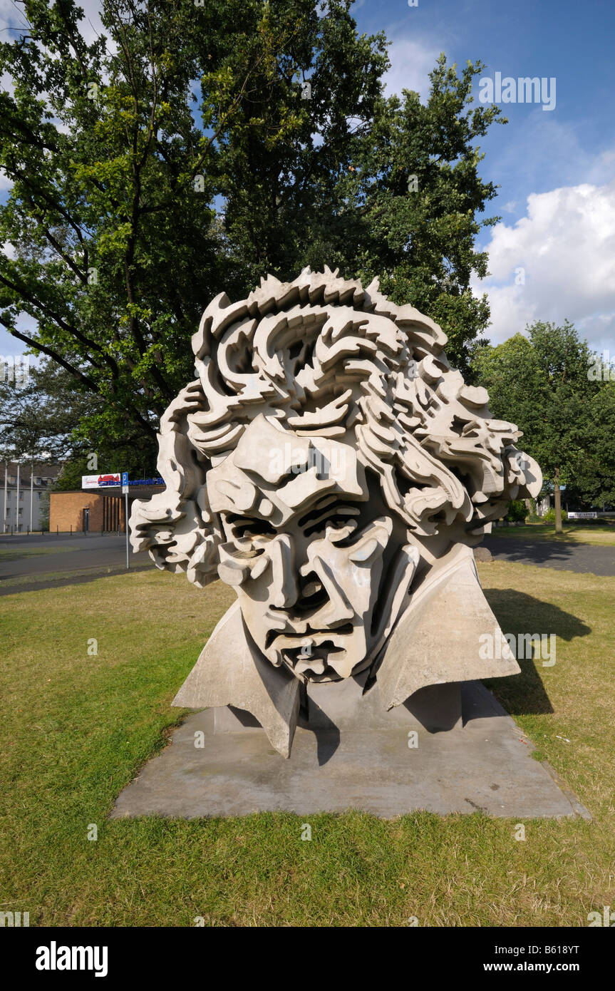 Bust of Beethoven, Beethoven-Hall at back, Bonn, North Rhine-Westphalia Stock Photo