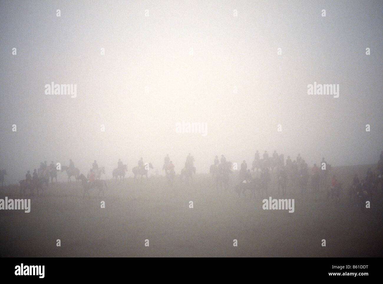 FOX HUNTING ON HORSEBACK, RUNNYMEADE FARM, CHESTER COUNTY, PENNSYLVANIA