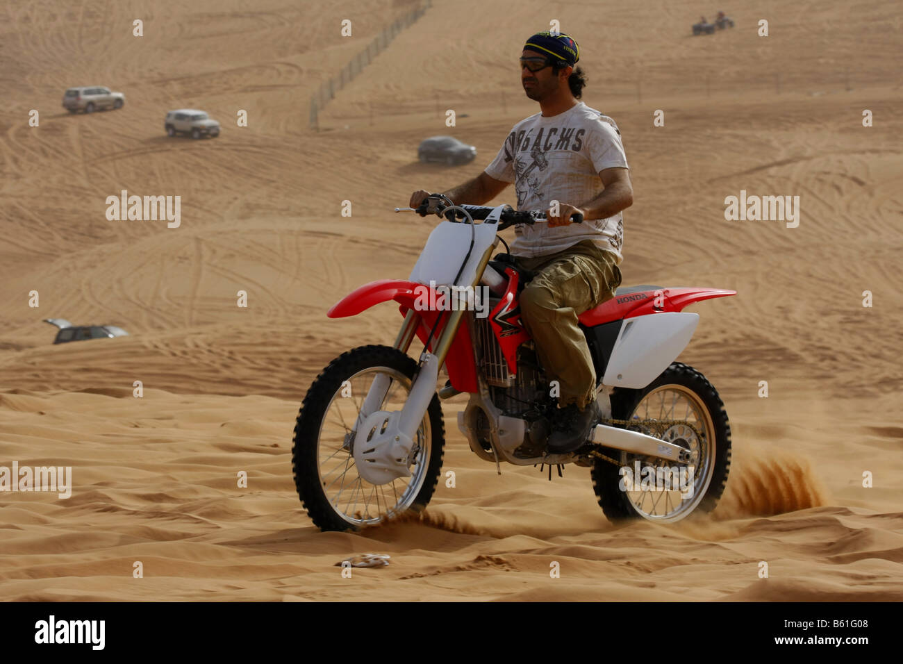 A DIRT BIKE AT THE DESERT SAFARI IN DUBAI Stock Photo Alamy
