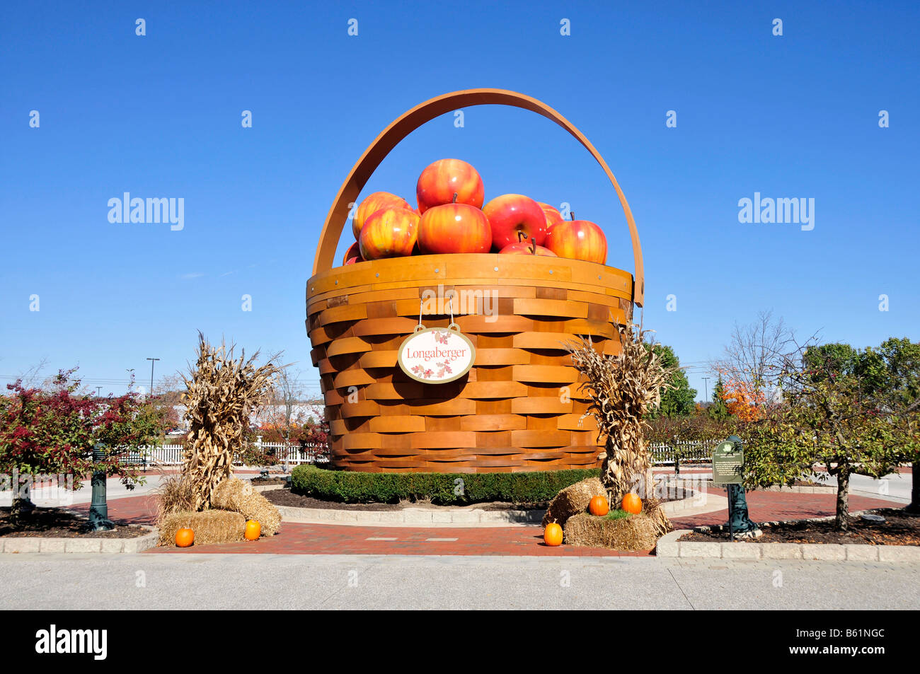 World s largest apple basket on display at Longaberger s Homestead