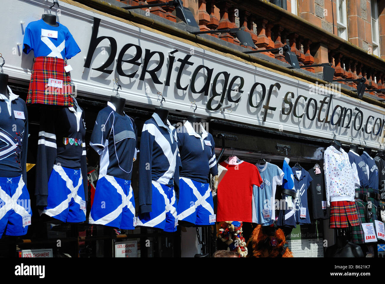 traditional-clothing-shop-edinburgh-scotland-great-britain-europe