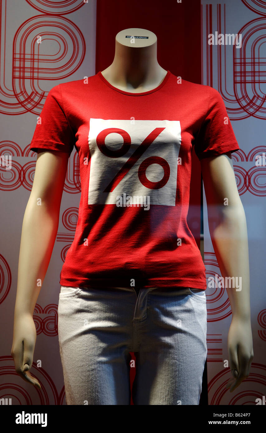 Headless mannequin dressed wearing a % T-shirt, Nuremberg, Middle Franconia, Bavaria, Germany, Europe Stock Photo