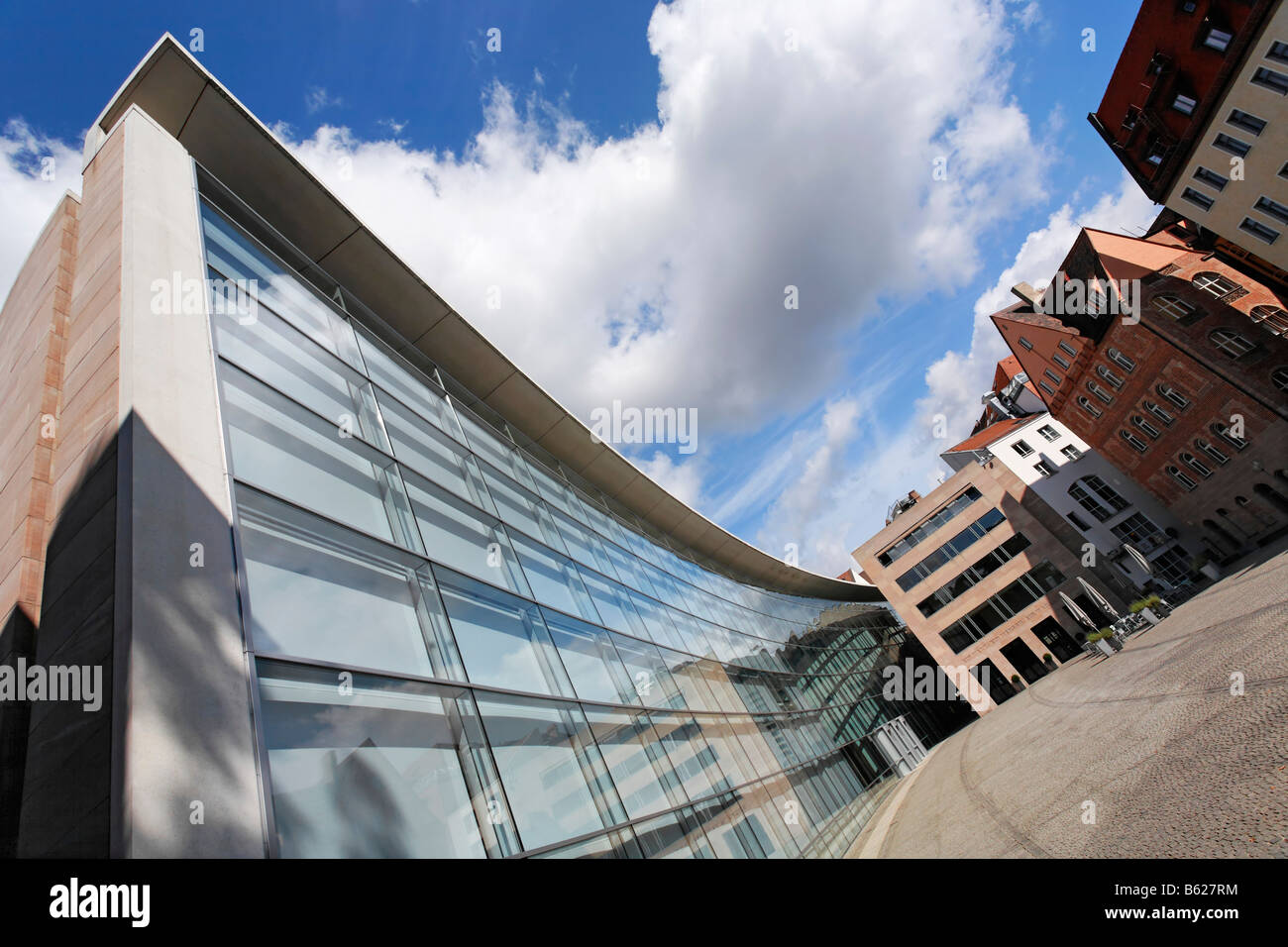 Glass facade, New Museum, state museum for art and design, historic