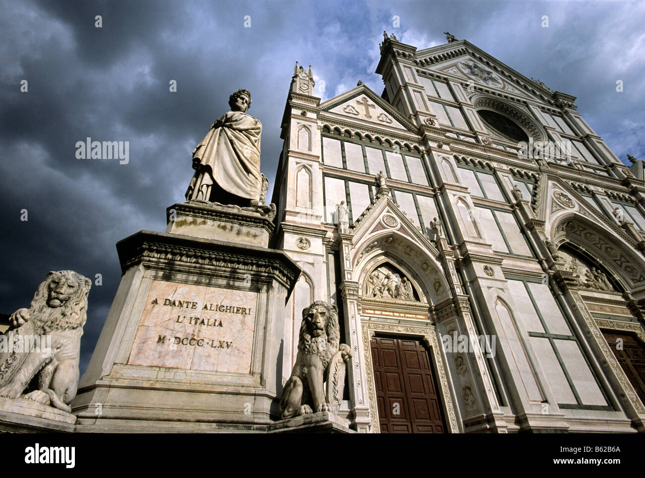 Monument to Dante Alighieri in front of the Sante Croce Basilica, Florence, Firenze, Tuscany, Italy, Europe Stock Photo