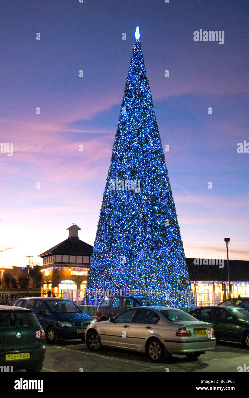Cheshire Oaks Christmas High Resolution Stock Photography And Images Alamy