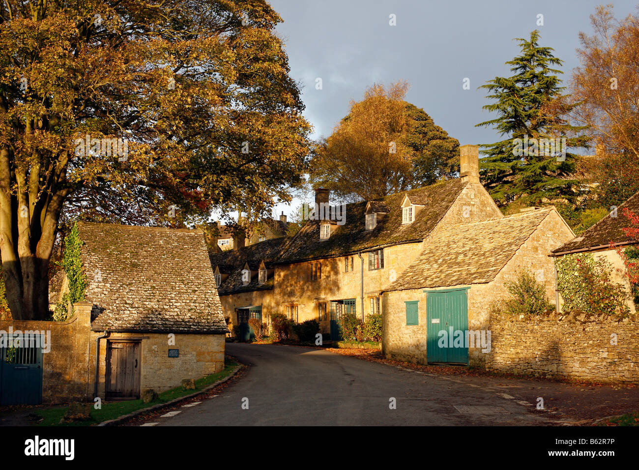 Village of Snowshill  in the cotswolds. Cottages made in Cotswold stone. Natural quarried stone used in house building Stock Photo